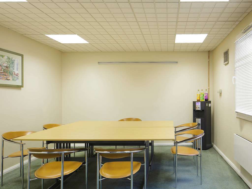 Ibis Cardiff Gate - International Business Park Hotel Facilities photo